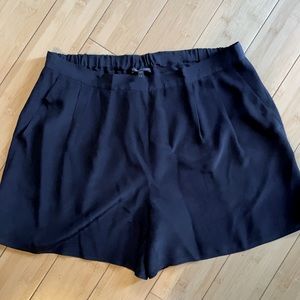 Eileen Fisher silk shorts size s